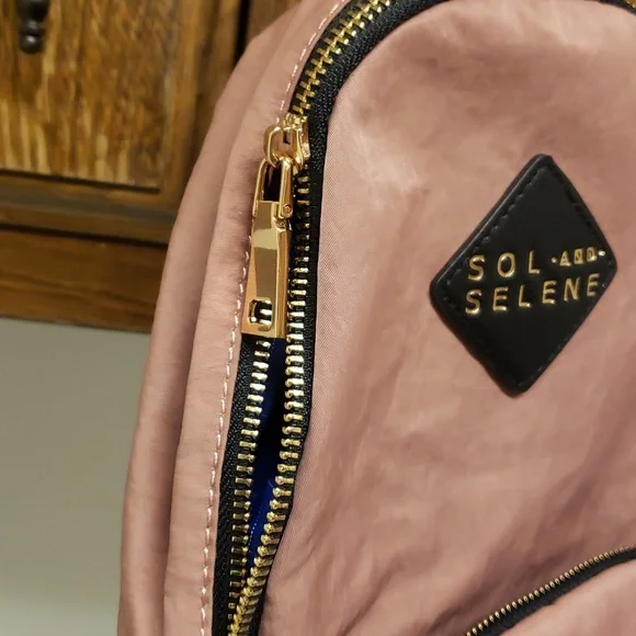 Sol ans Selene Hustle Sling Backpack - Picture 9 of 13